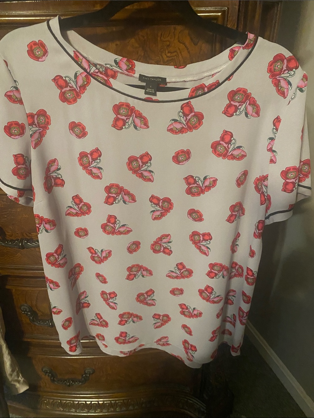 Ann Taylor floral blouse